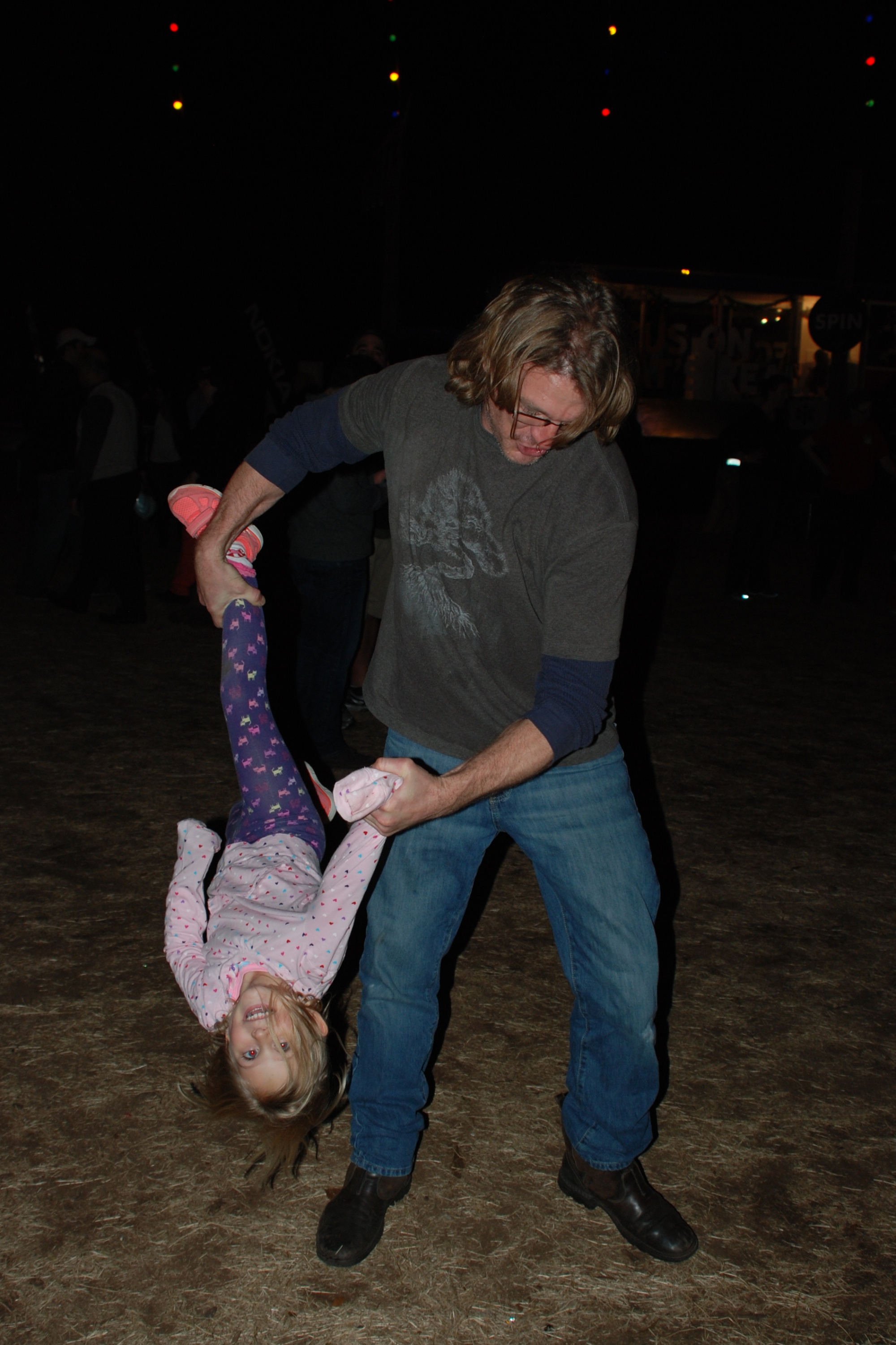 2013-12-20 20-00-12 Trail of Lights.jpg